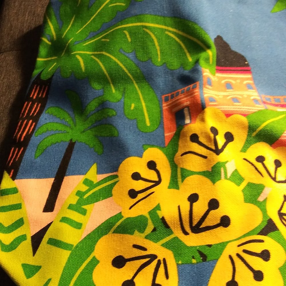 Brand NewTote Book Vacation Bag with Mask/ Clarins